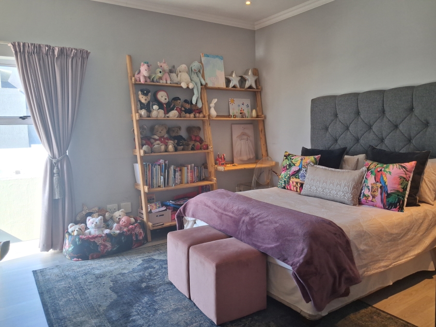 4 Bedroom Property for Sale in Greenstone Hill Gauteng