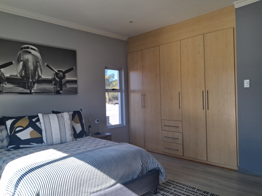 4 Bedroom Property for Sale in Greenstone Hill Gauteng