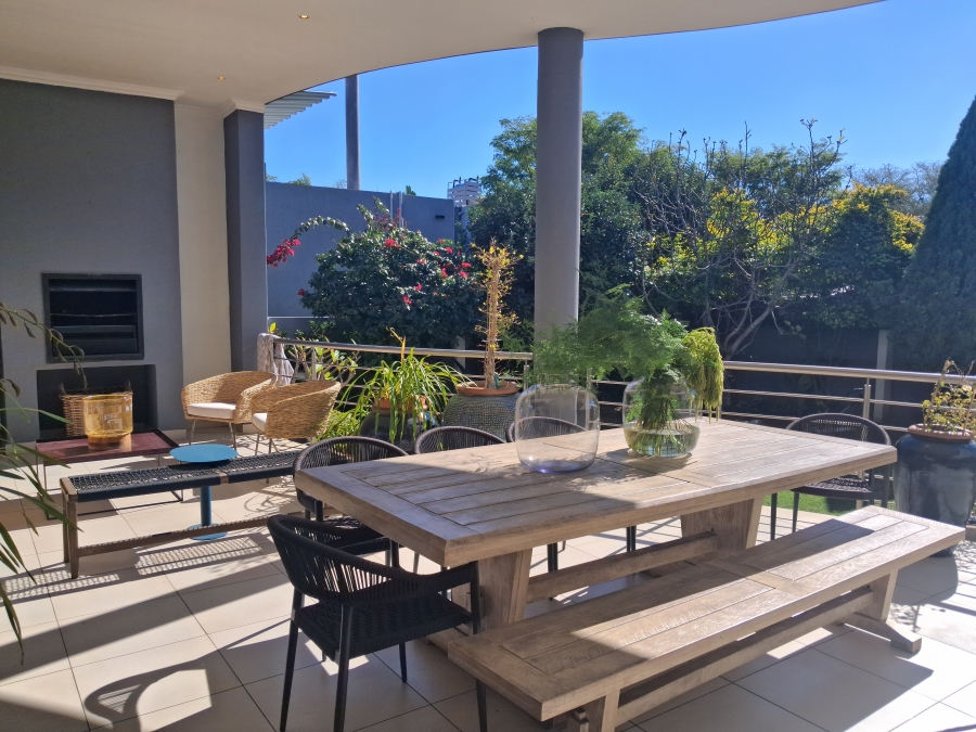 4 Bedroom Property for Sale in Greenstone Hill Gauteng