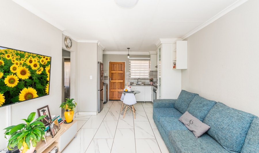 2 Bedroom Property for Sale in Heuwelsig Estate Gauteng