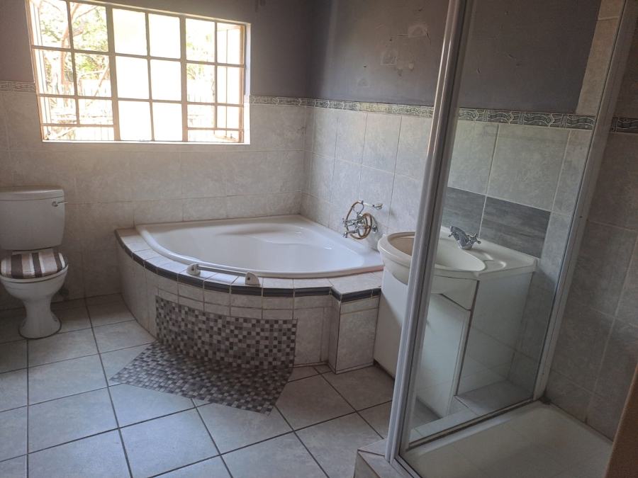3 Bedroom Property for Sale in Kameeldrift East Gauteng