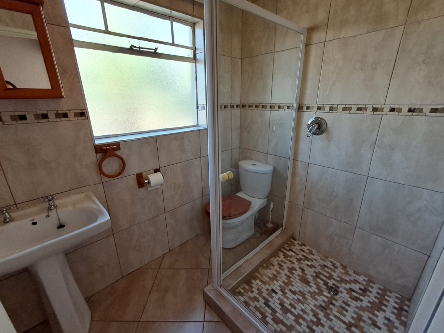 3 Bedroom Property for Sale in Rietvallei AH Gauteng