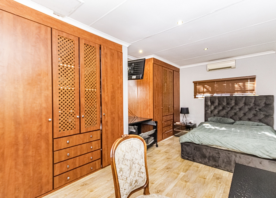 4 Bedroom Property for Sale in Mooikloof Equestrian Estate Gauteng