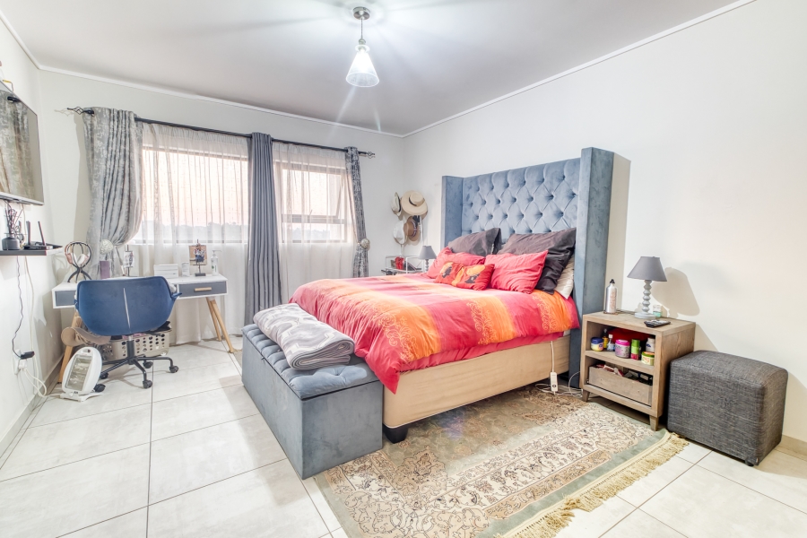 4 Bedroom Property for Sale in Noordhang Gauteng