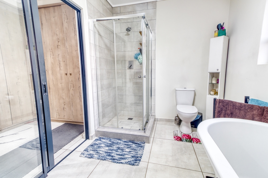 4 Bedroom Property for Sale in Noordhang Gauteng