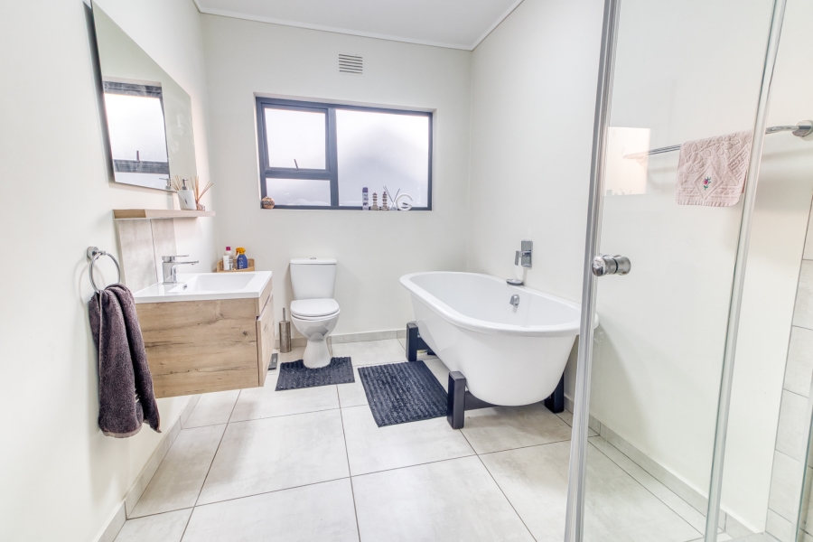 4 Bedroom Property for Sale in Noordhang Gauteng
