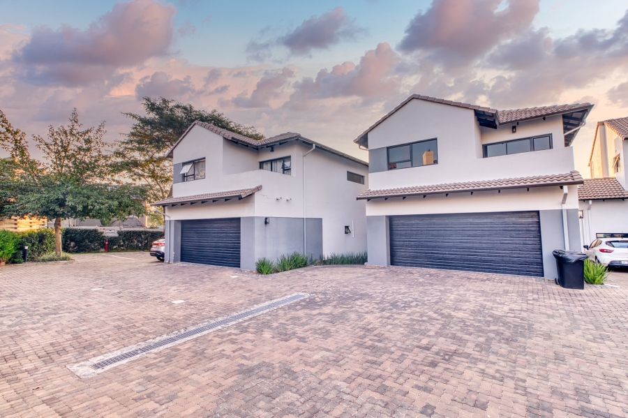 4 Bedroom Property for Sale in Noordhang Gauteng