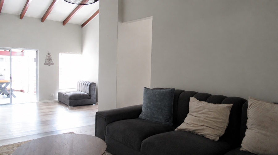 3 Bedroom Property for Sale in Buccleuch Gauteng