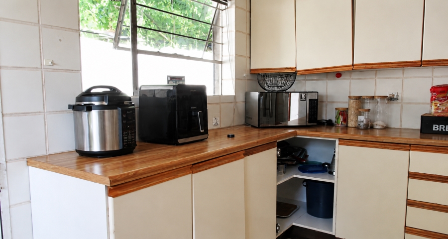3 Bedroom Property for Sale in Buccleuch Gauteng