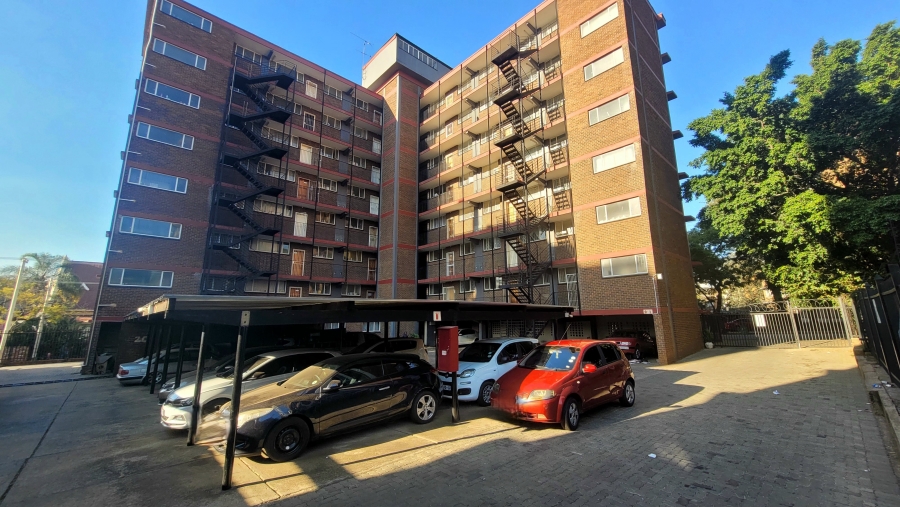 1 Bedroom Property for Sale in Sunnyside Gauteng