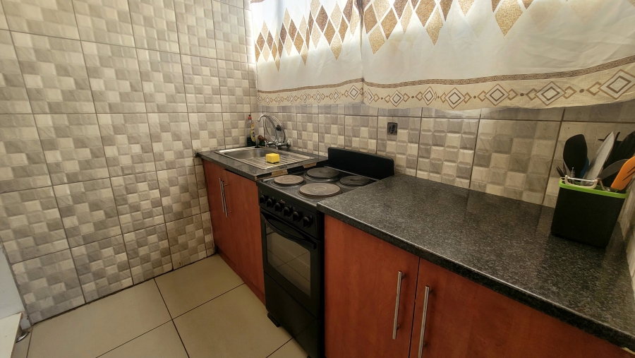 1 Bedroom Property for Sale in Sunnyside Gauteng
