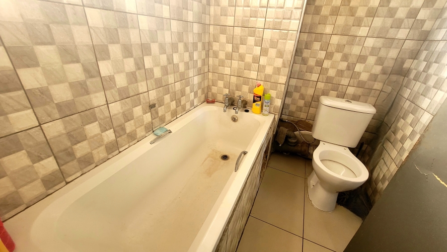 1 Bedroom Property for Sale in Sunnyside Gauteng