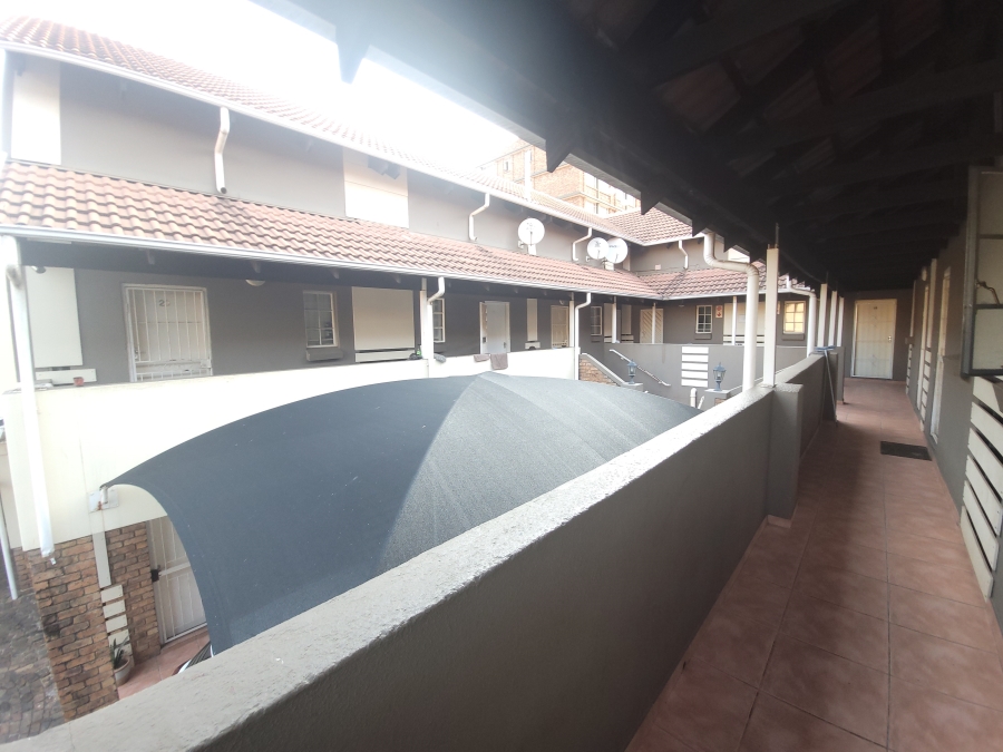 1 Bedroom Property for Sale in Sunnyside Gauteng