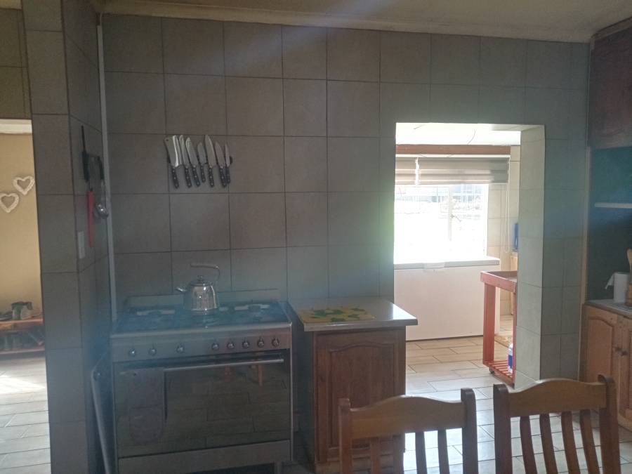 10 Bedroom Property for Sale in Hallgate Gauteng