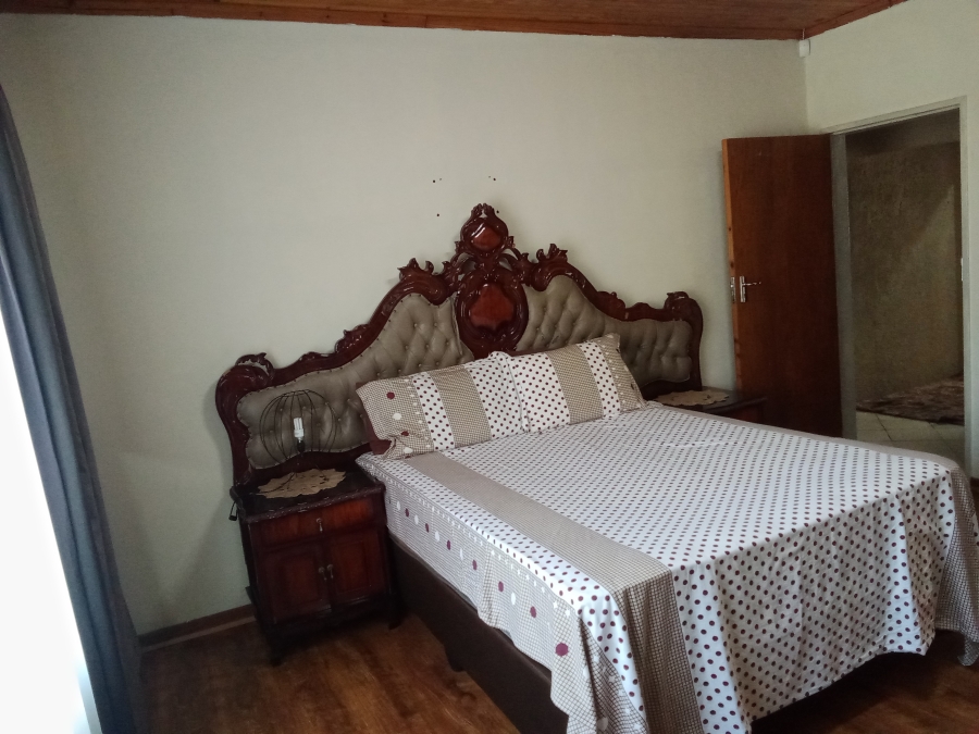 10 Bedroom Property for Sale in Hallgate Gauteng