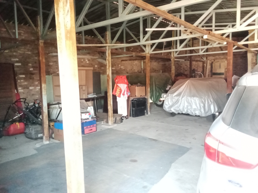 10 Bedroom Property for Sale in Hallgate Gauteng