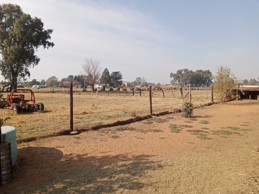 10 Bedroom Property for Sale in Hallgate Gauteng