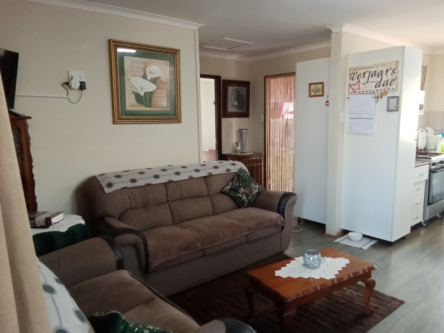 10 Bedroom Property for Sale in Hallgate Gauteng