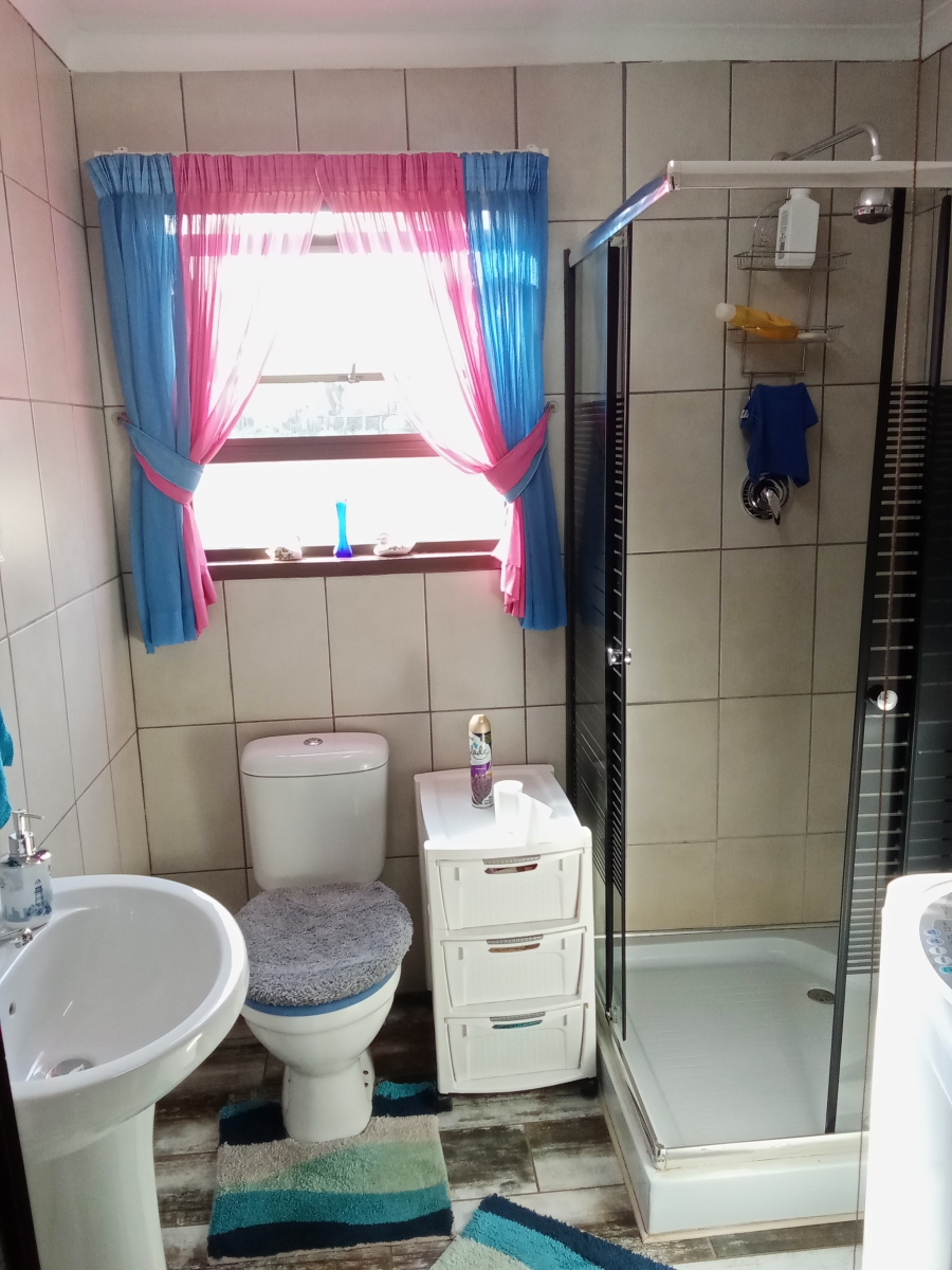10 Bedroom Property for Sale in Hallgate Gauteng