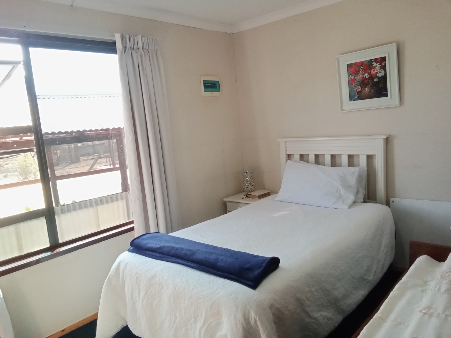 10 Bedroom Property for Sale in Hallgate Gauteng