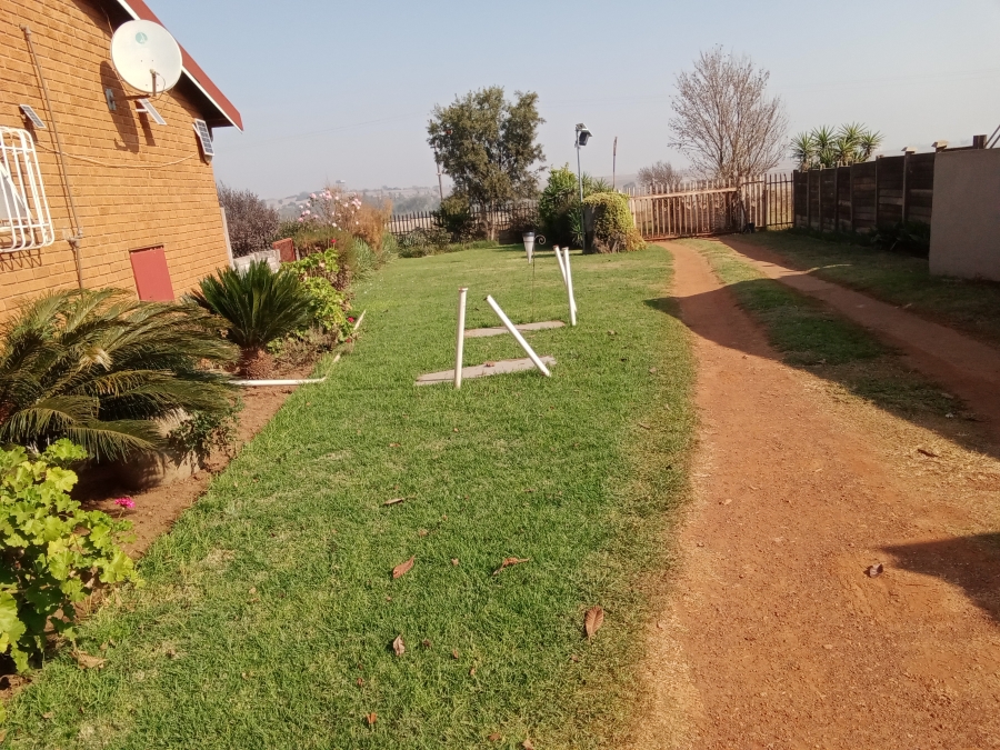 10 Bedroom Property for Sale in Hallgate Gauteng