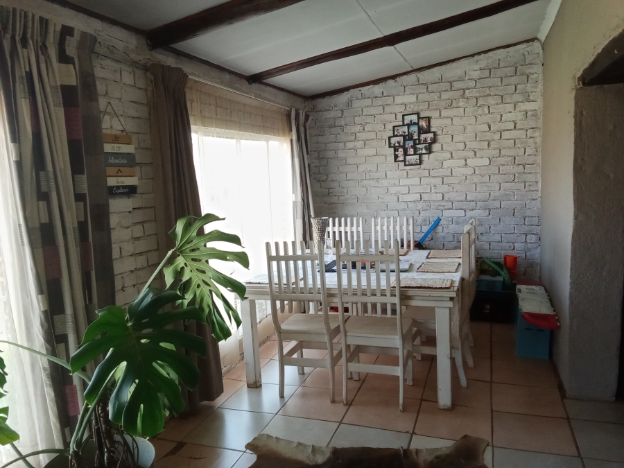10 Bedroom Property for Sale in Hallgate Gauteng