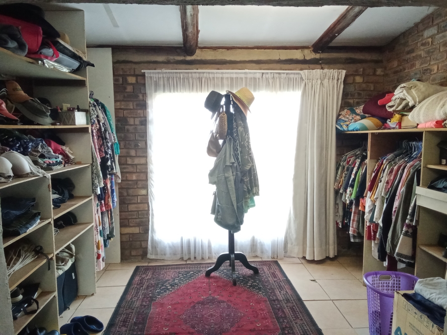10 Bedroom Property for Sale in Hallgate Gauteng