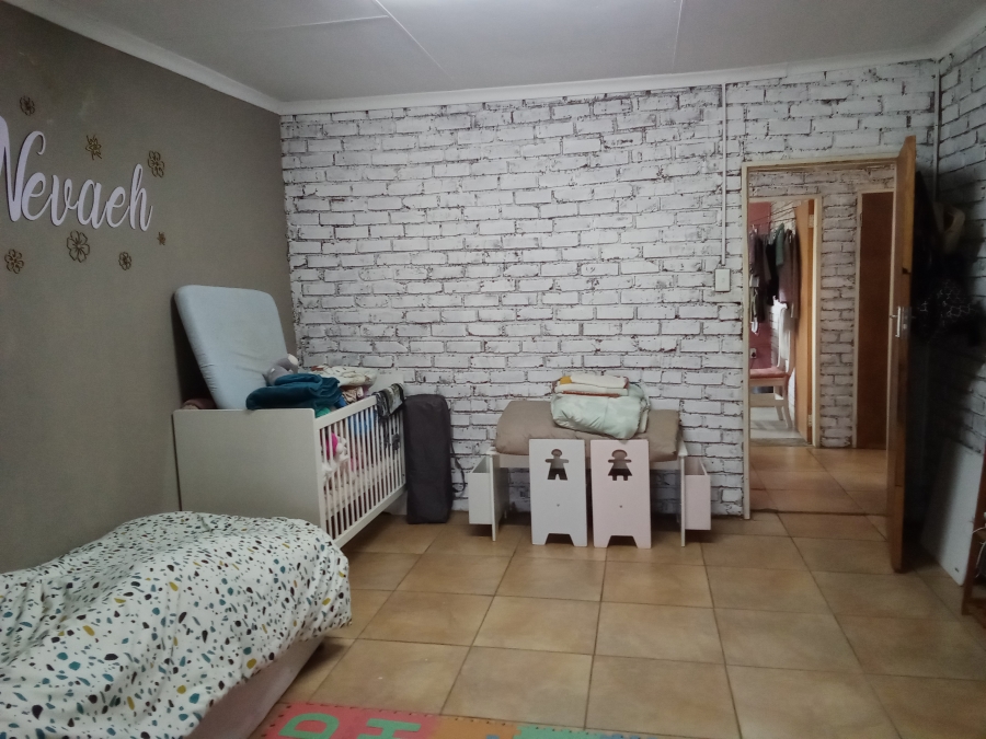 10 Bedroom Property for Sale in Hallgate Gauteng
