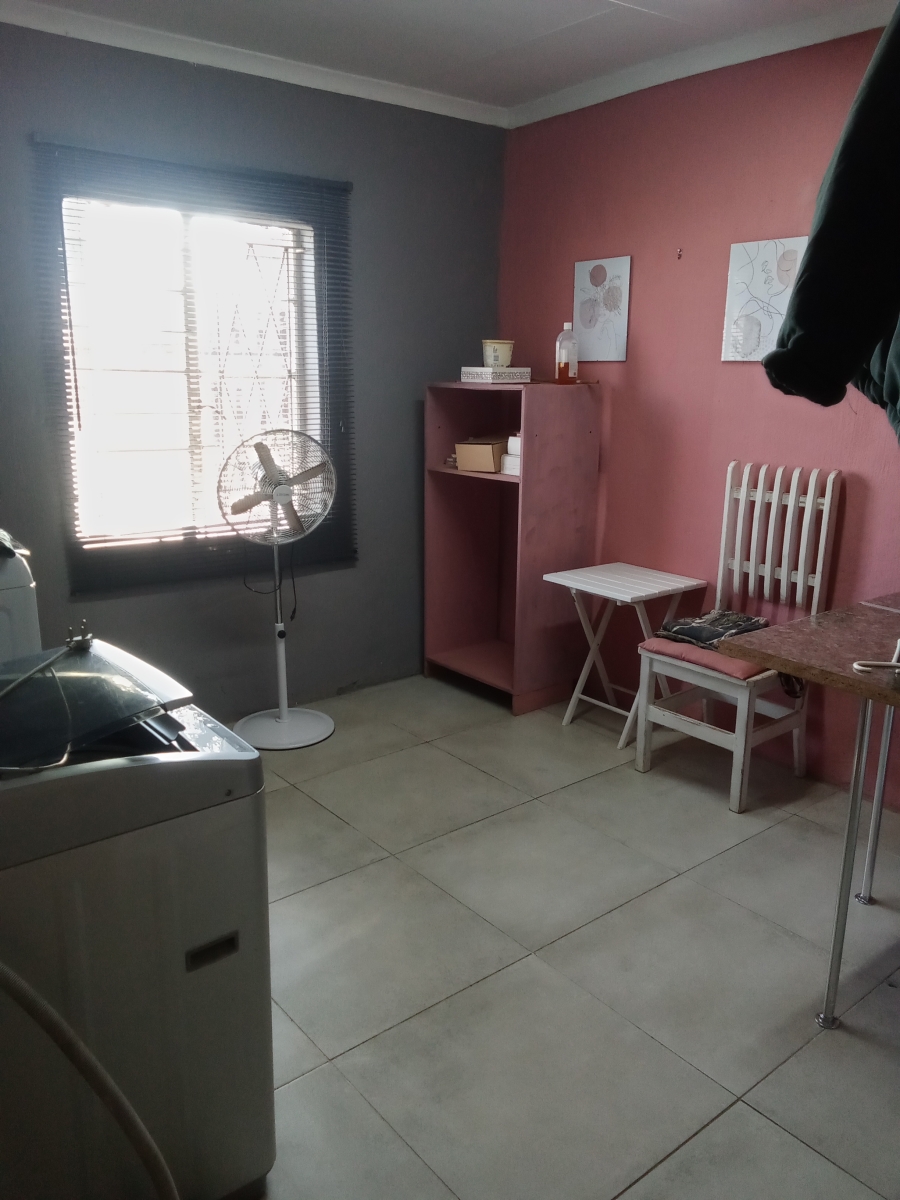 10 Bedroom Property for Sale in Hallgate Gauteng