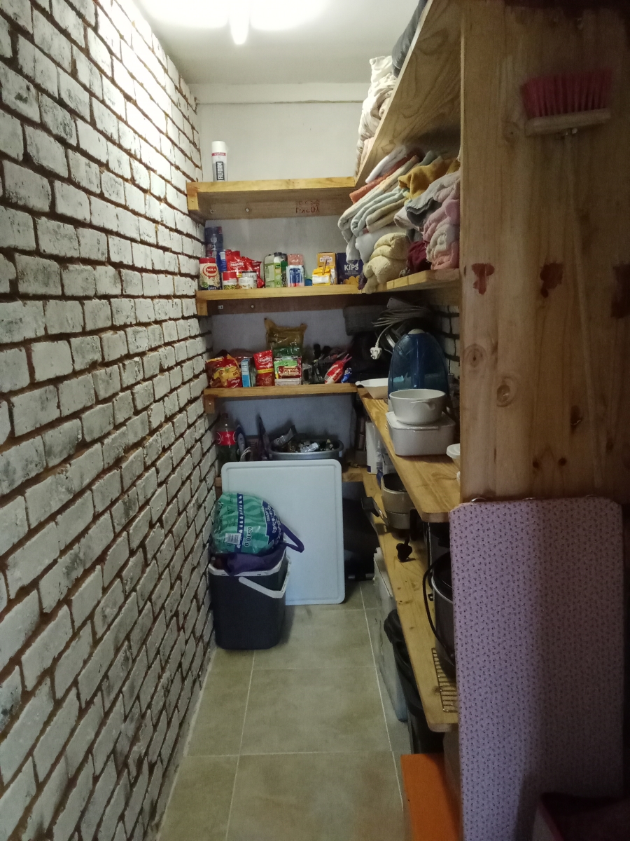 10 Bedroom Property for Sale in Hallgate Gauteng