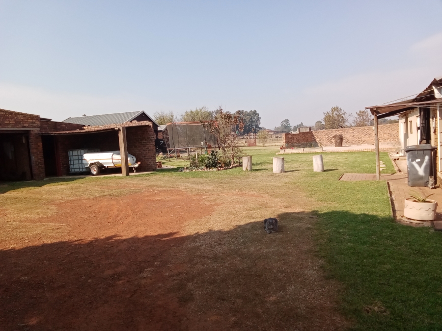10 Bedroom Property for Sale in Hallgate Gauteng