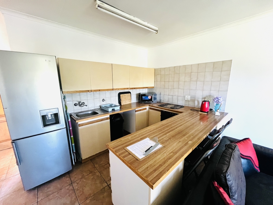 2 Bedroom Property for Sale in Peacehaven Gauteng