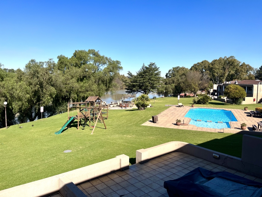 2 Bedroom Property for Sale in Peacehaven Gauteng