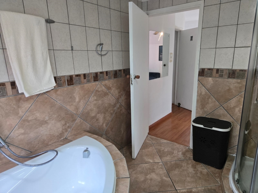 To Let 5 Bedroom Property for Rent in Ferndale Gauteng