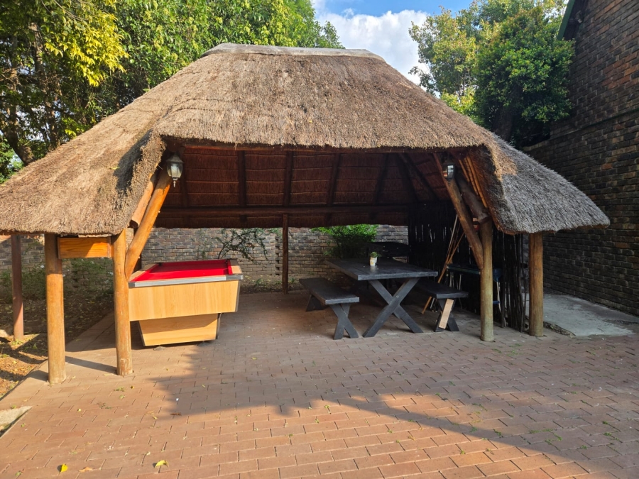 To Let 5 Bedroom Property for Rent in Ferndale Gauteng