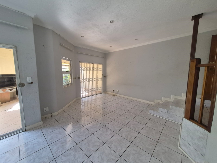 5 Bedroom Property for Sale in Bedfordview Gauteng
