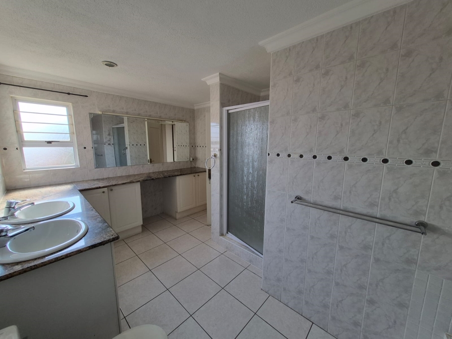 5 Bedroom Property for Sale in Bedfordview Gauteng