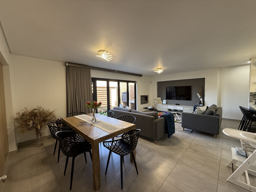 To Let 3 Bedroom Property for Rent in Bartlett Gauteng