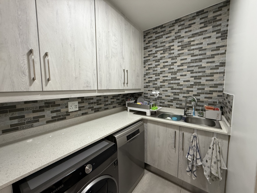 To Let 3 Bedroom Property for Rent in Bartlett Gauteng