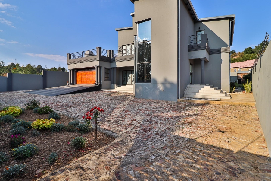 4 Bedroom Property for Sale in Ohenimuri Gauteng