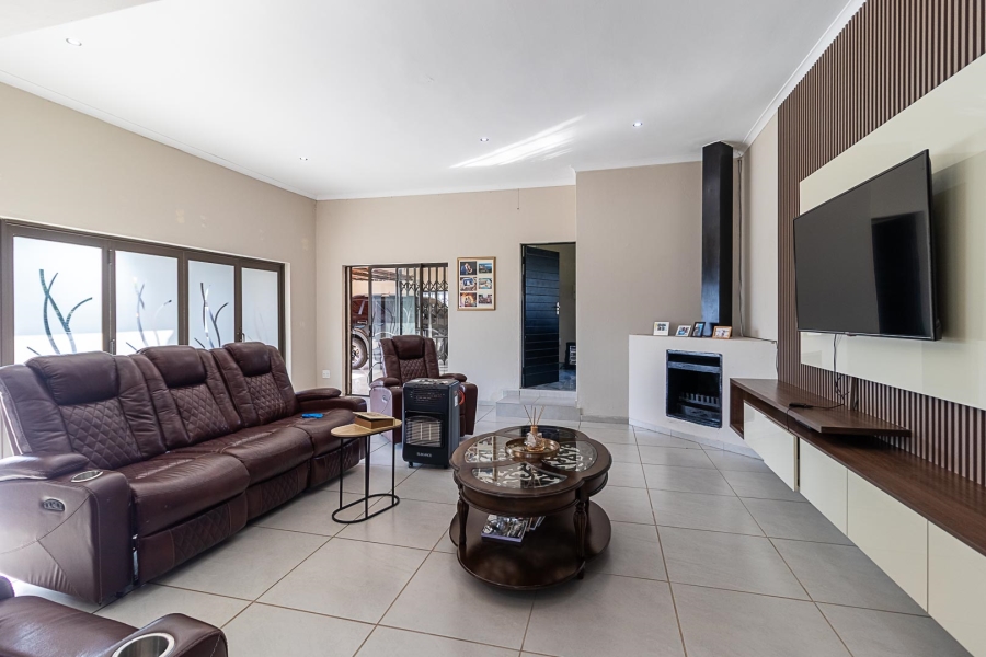 4 Bedroom Property for Sale in Ohenimuri Gauteng