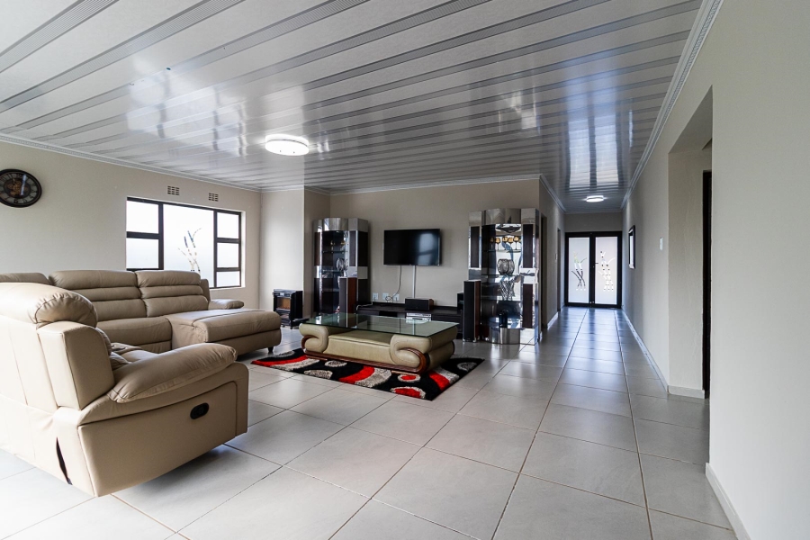 4 Bedroom Property for Sale in Ohenimuri Gauteng