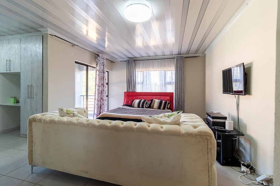 4 Bedroom Property for Sale in Ohenimuri Gauteng