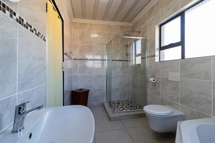 4 Bedroom Property for Sale in Ohenimuri Gauteng