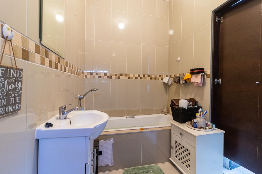 3 Bedroom Property for Sale in Winchester Hills Gauteng