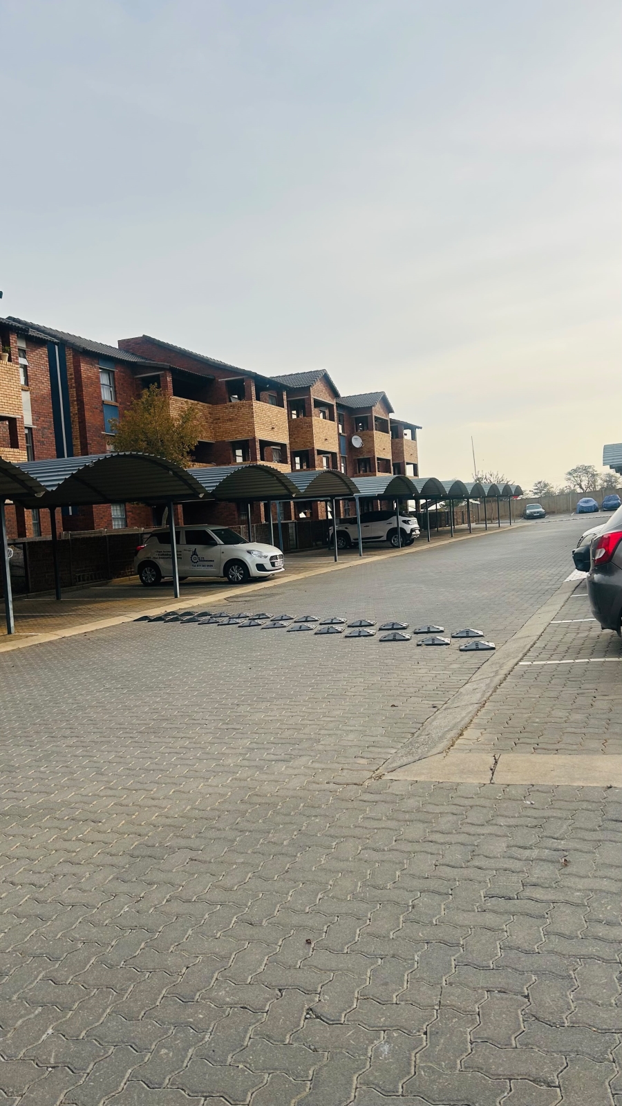 2 Bedroom Property for Sale in Olifantsvlei Gauteng