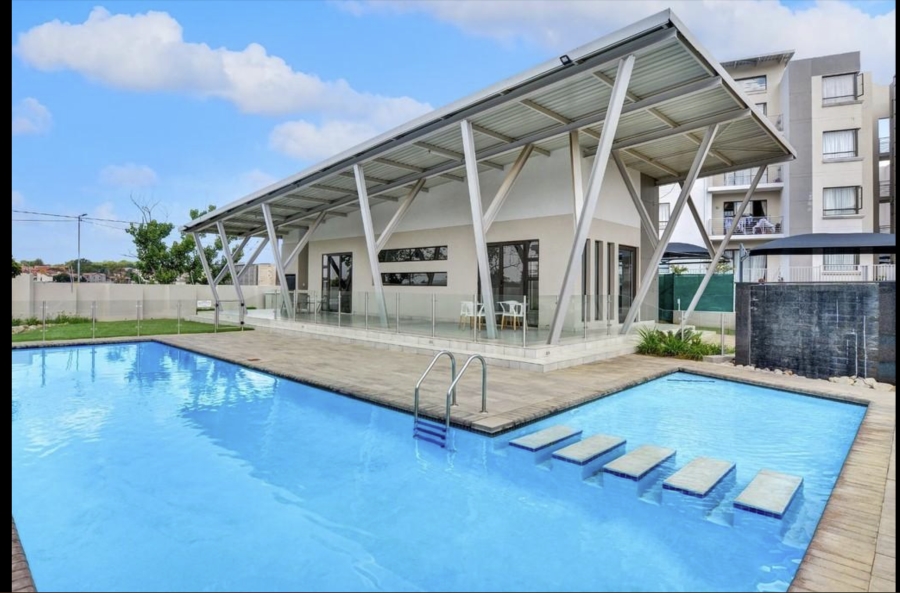 2 Bedroom Property for Sale in Broadacres Gauteng
