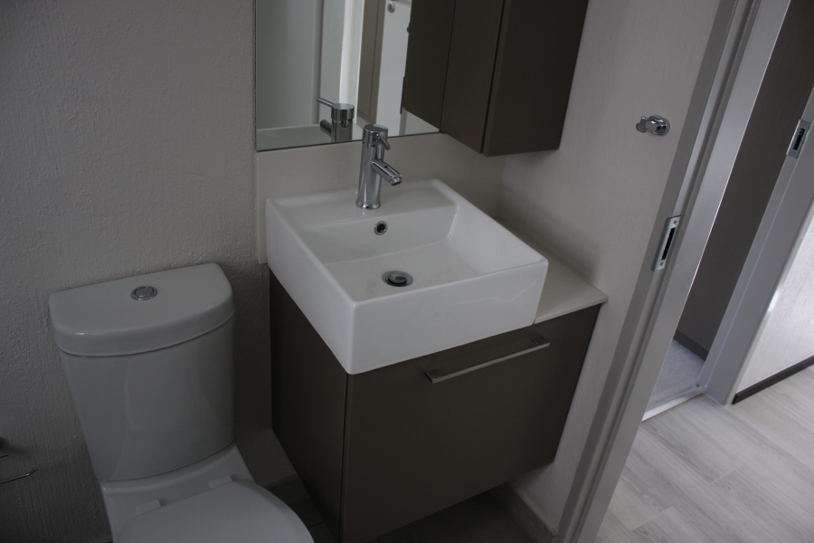 2 Bedroom Property for Sale in Broadacres Gauteng