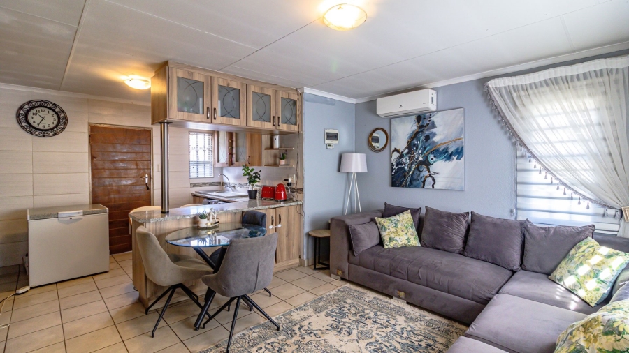 3 Bedroom Property for Sale in Albertsdal Gauteng