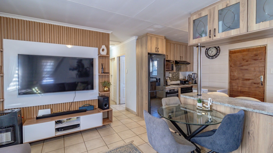 3 Bedroom Property for Sale in Albertsdal Gauteng